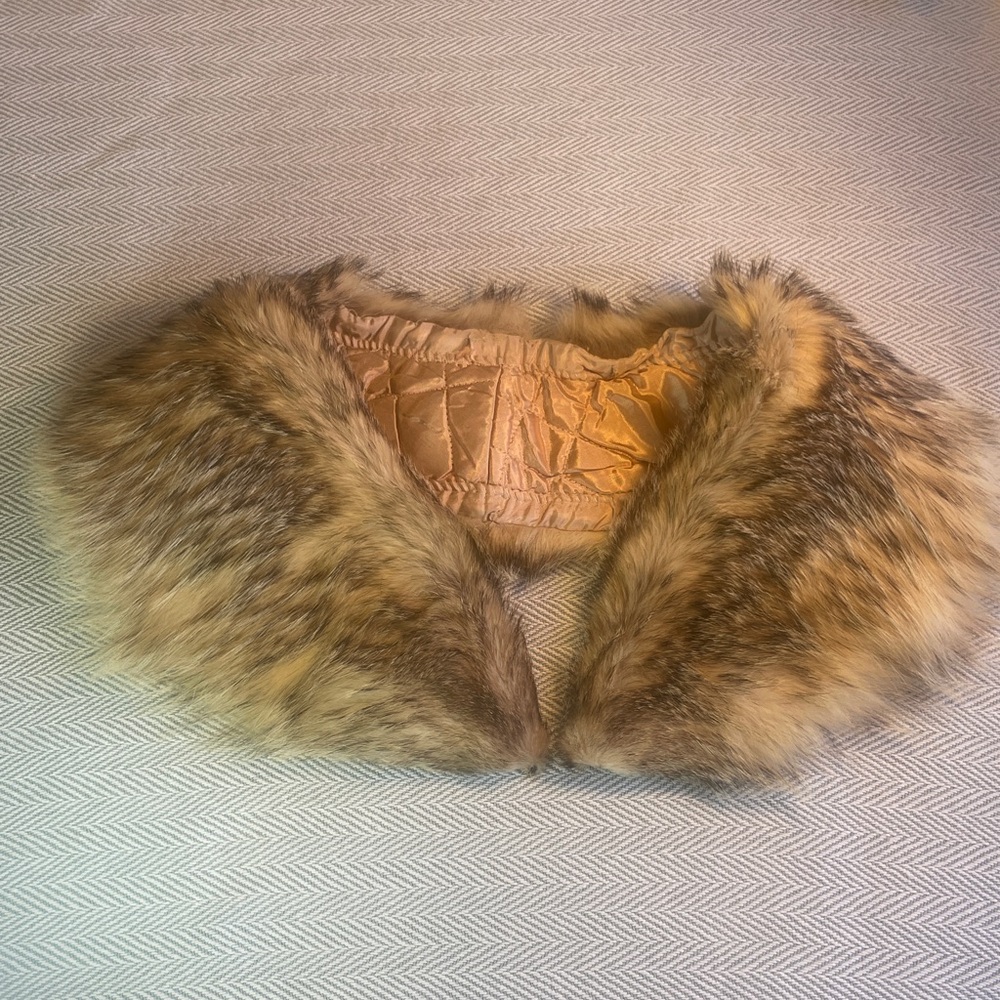 Vintage 50’s -60’s Fox Fur Collar  Brown, Satiny lining 33' L X 8" W,  USED